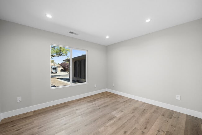 Building Photo - 22570 Los Tigres Dr
