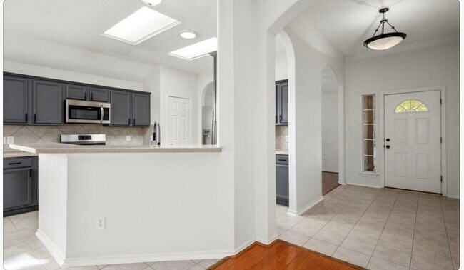 Building Photo - 6930 Atasca Creek Dr