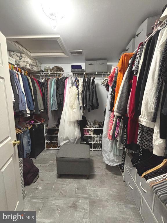 Building Photo - 3120 King Ln