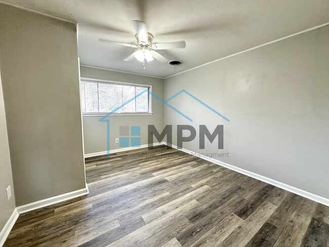 Building Photo - 1104 Hilton St