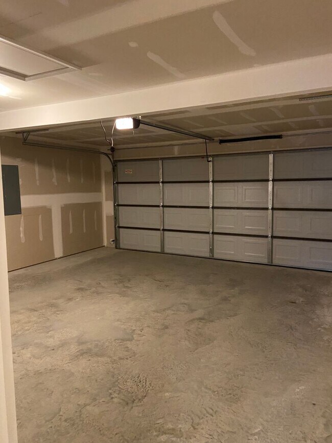 Building Photo - 1670 Ryder St