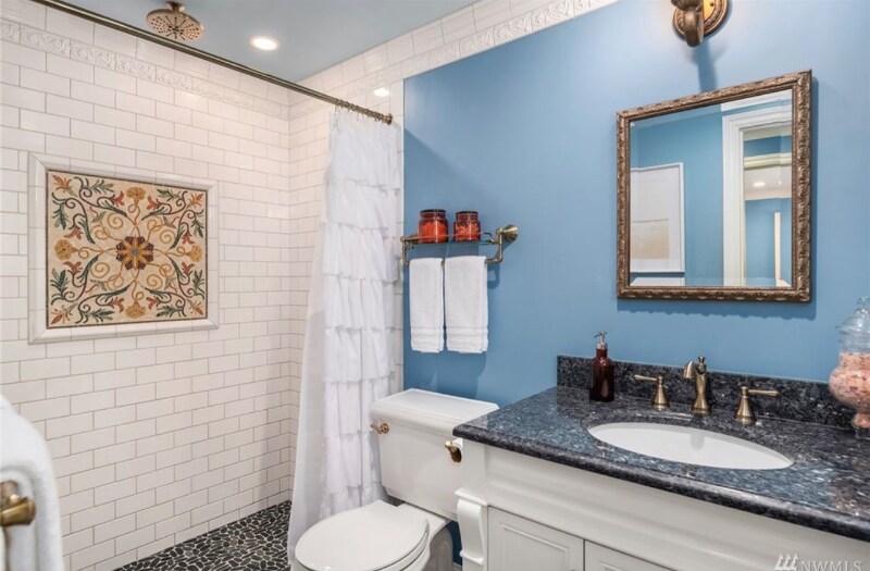 Building Photo - 1810 43rd Ave E