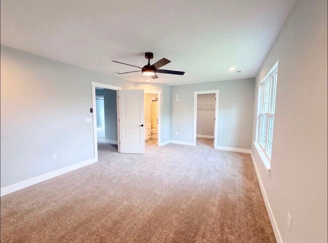 Building Photo - 80 Wooded Ridge Dr