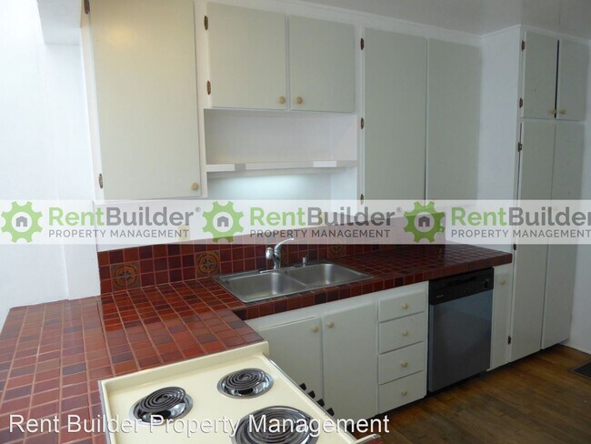 Building Photo - 3 br, 1 bath House - 2917 Santa Clara Ave. SE