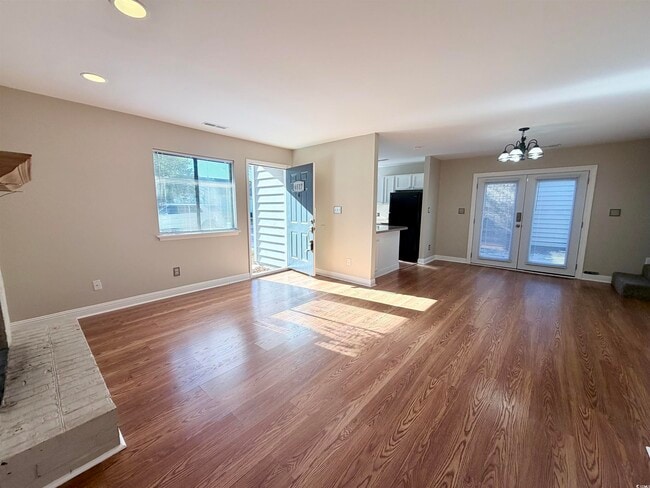 Building Photo - 6517 Valene Ct