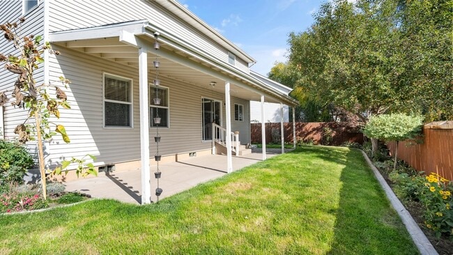 Building Photo - 1605 Kedlin Ln