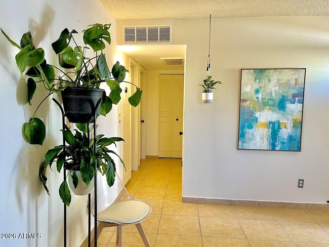 Building Photo - 15408 N 23rd St