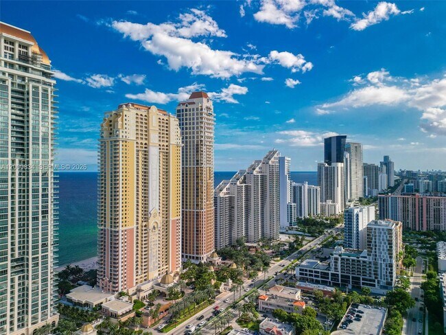 Building Photo - 17875 Collins Ave
