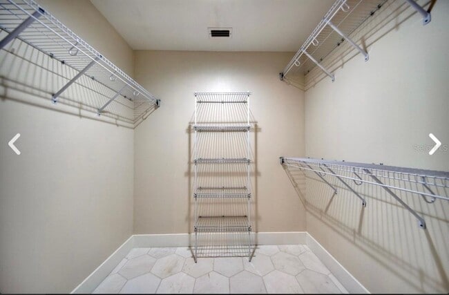 Building Photo - 3866 Sterling Rd