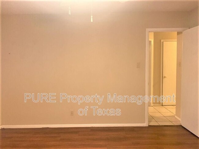 Building Photo - 2907 Pearl St