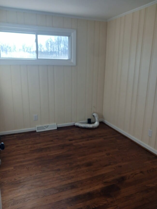 Building Photo - 7992 Lester Rd