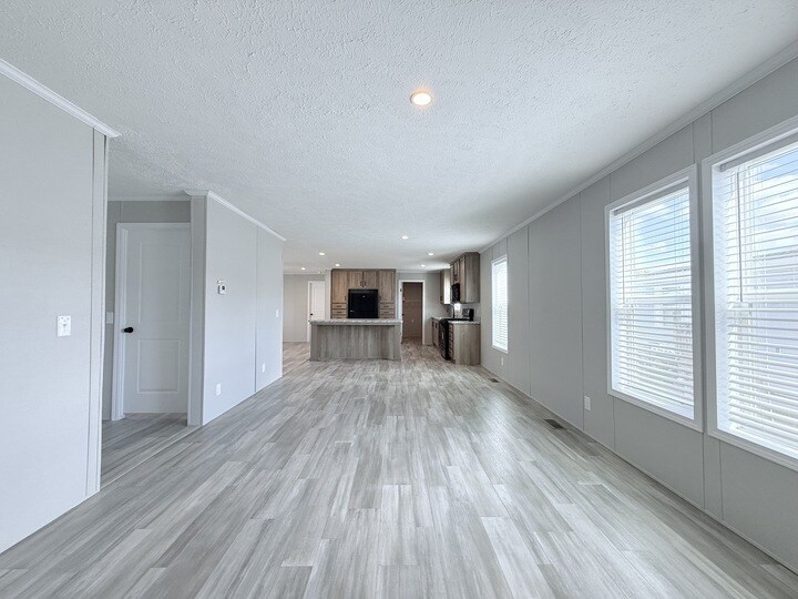 Building Photo - 29811 W Essex Ct