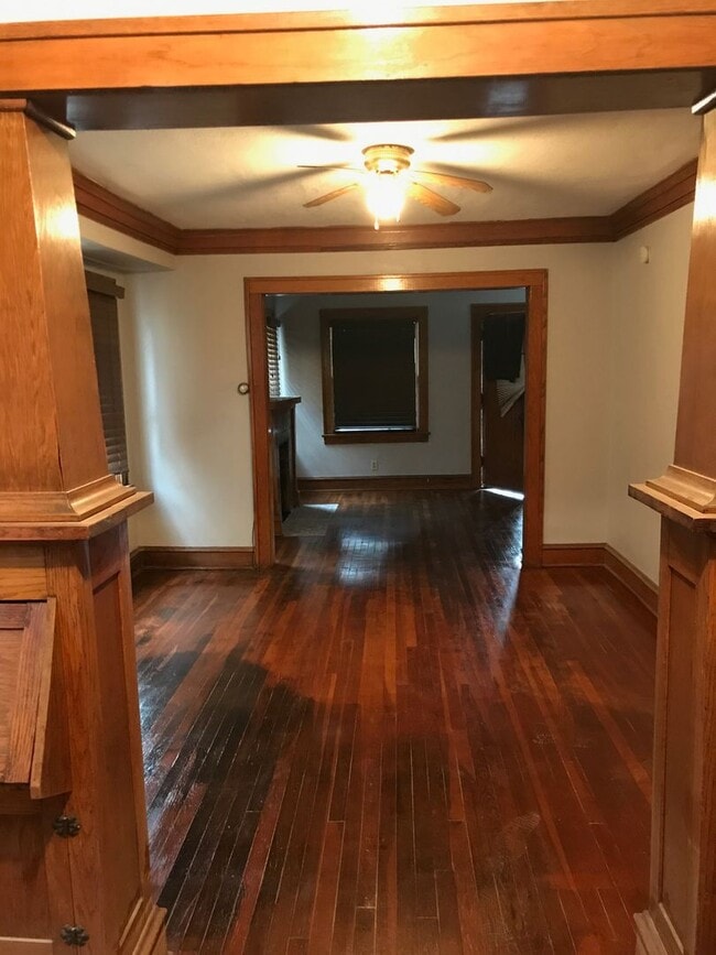 Building Photo - MOVE-IN SPECIAL!!!  1/2 OFF MONTH OF RENT