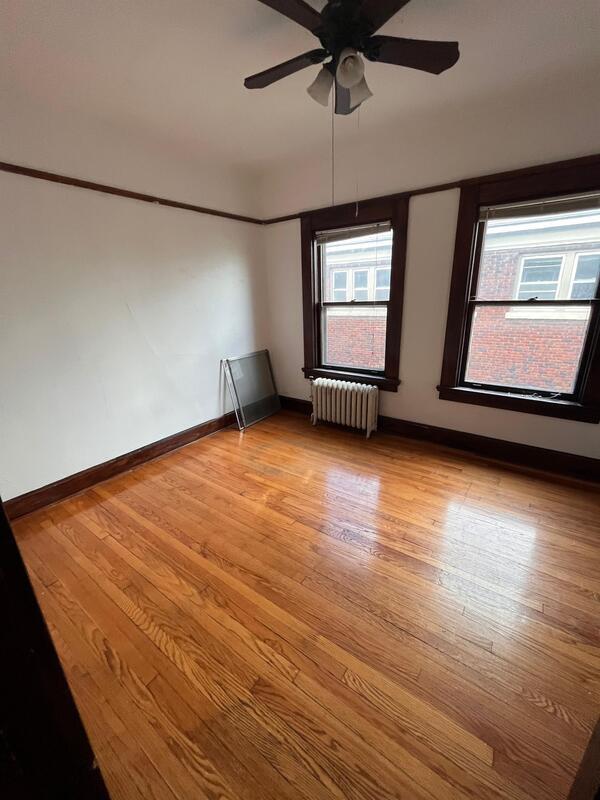 Building Photo - 111 E Gorham St
