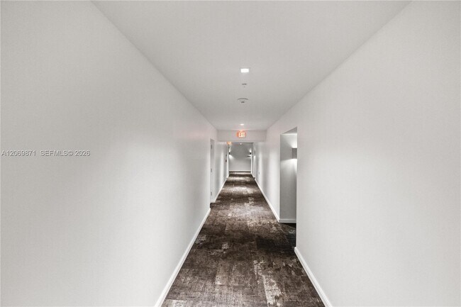 Building Photo - 325 S Biscayne Blvd