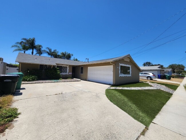 Primary Photo - 3 Bedroom Single Story House in San Carlos