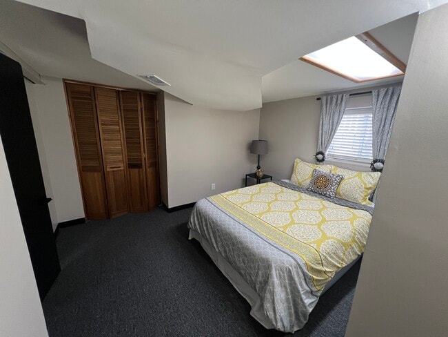 Building Photo - 4818 N Moody Ave