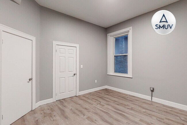 Building Photo - 5 N Carey St