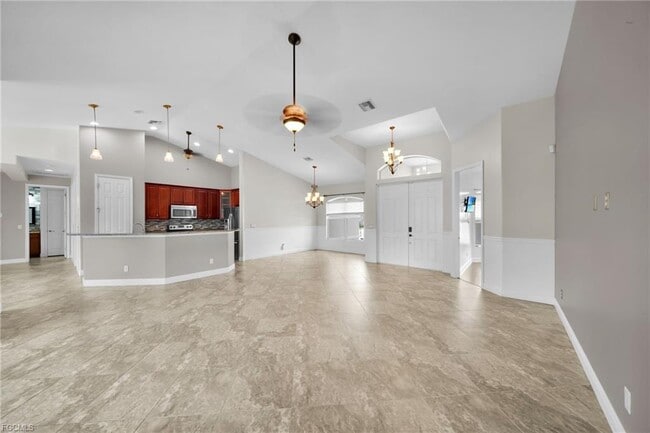 Building Photo - 3326 SW 8th St