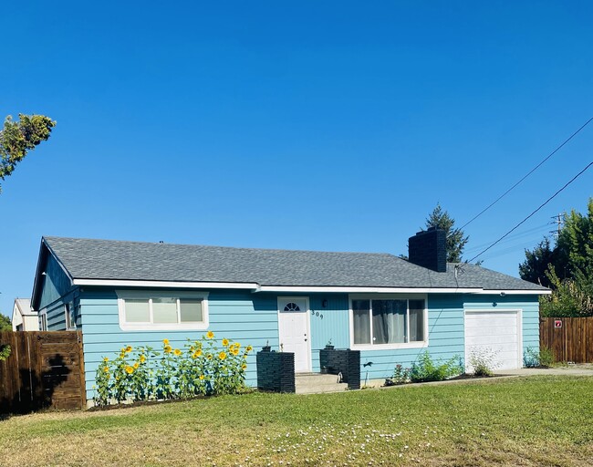 Primary Photo - 309 N McCabe Rd