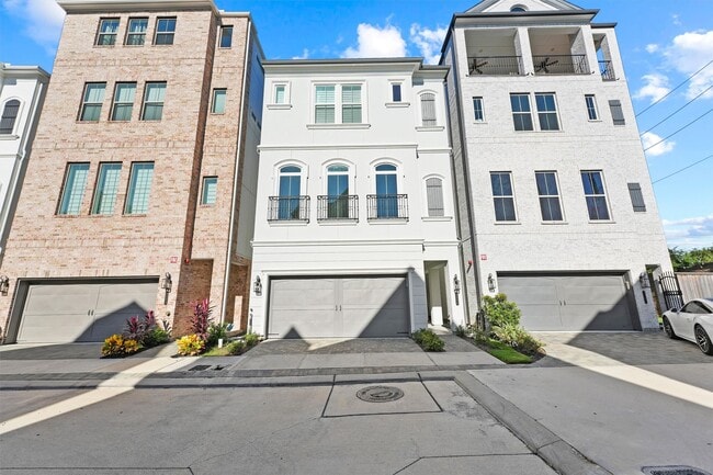 Primary Photo - 3504 Bridgewater Oaks Ln