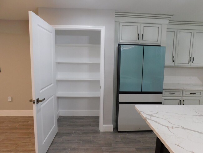 Building Photo - 2023 Beautiful 3 bedroom 2 bath