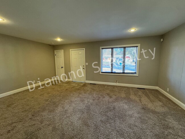 Building Photo - MOVE IN SPECIAL:  $200 OFF FIRST MONTHS' RENT