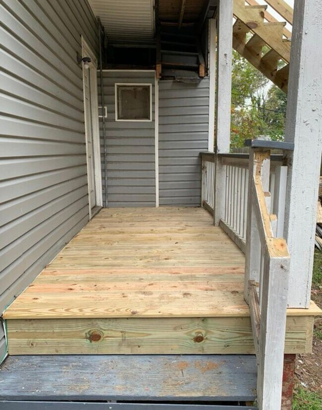 Building Photo - 2603 2nd Ave