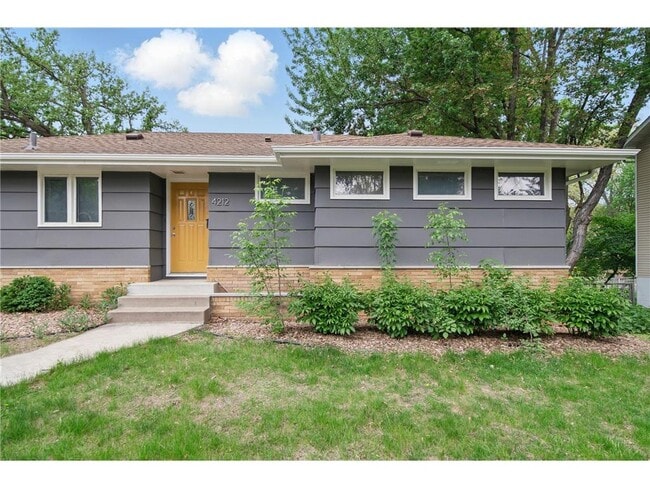 Primary Photo - 4212 Princeton Ave