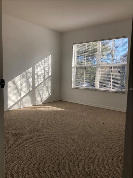 Building Photo - 4004 Venetian Bay Dr