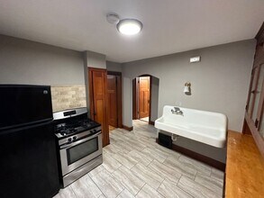 Building Photo - 936-938 S. 75th St. Duplex