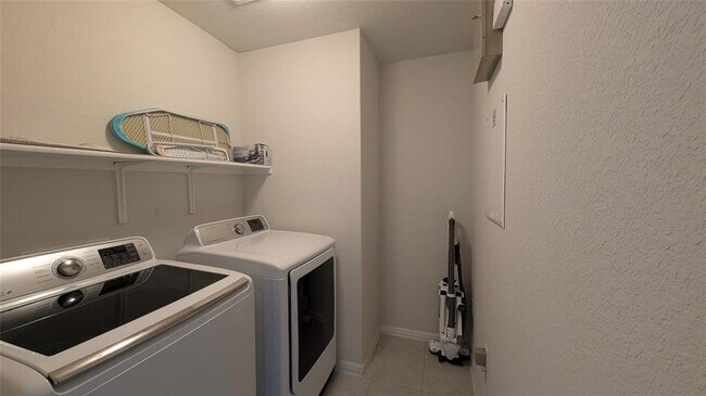 Building Photo - 14115 Eucalyptus Bnd