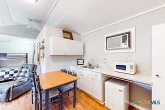 Building Photo - 510 Cypress Ridge Rd