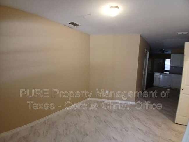 Building Photo - 1818 Rodd Fld