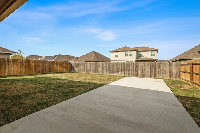 Building Photo - 229 Reagor Dr