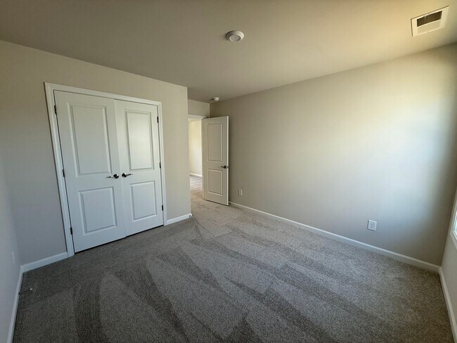 Building Photo - 749 Count Fleet Ct