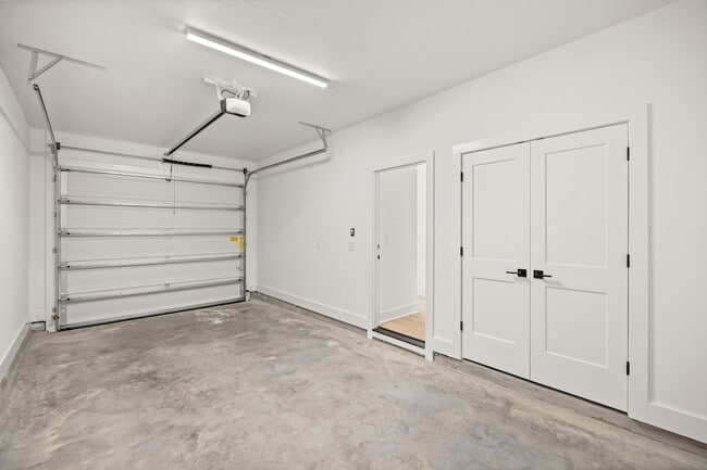 Building Photo - 1605 Beckett Blvd