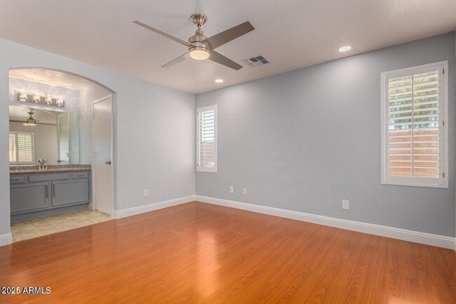 Building Photo - 13022 N 130th Ln