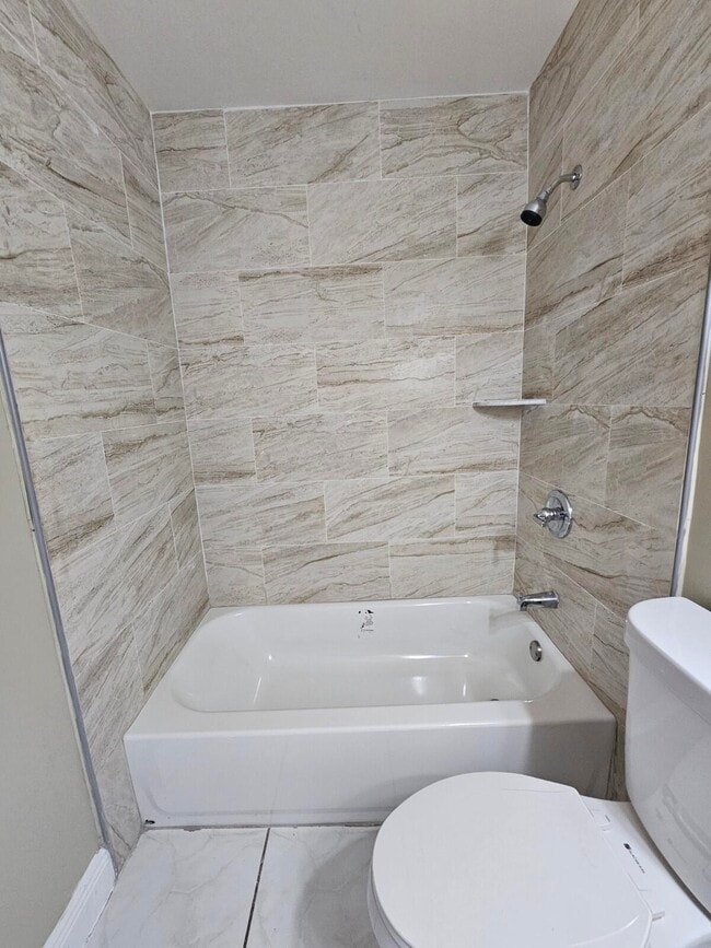 Building Photo - 4787 Orleans Ct