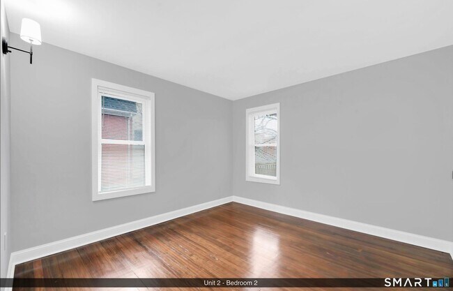 Building Photo - 144 Madison St