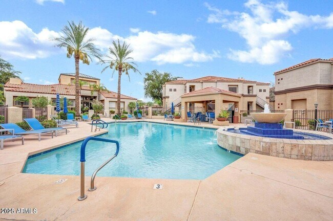 Building Photo - 11375 E Sahuaro Dr