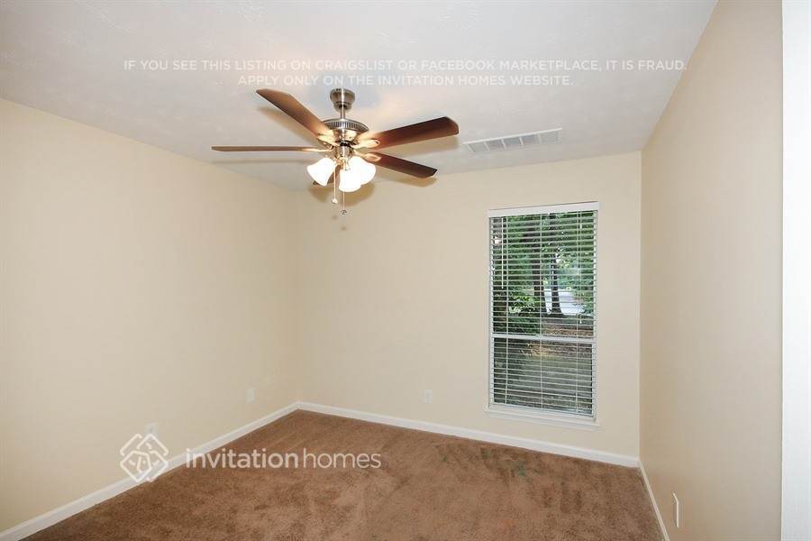 Building Photo - 1163 Sandalwood Dr