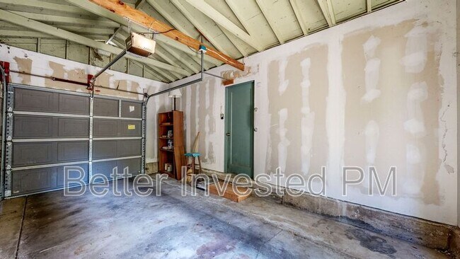 Building Photo - 175 Giorno Ave