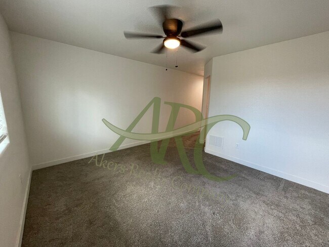 Building Photo - 968-970 S Coral Pl