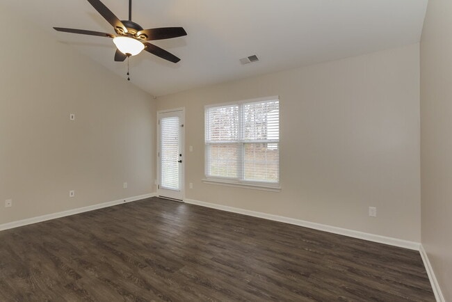 Building Photo - 1615 Flagler Ln