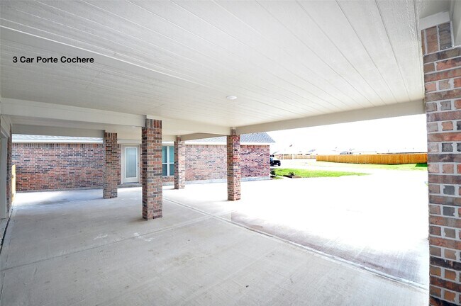 Building Photo - 3404 Bahia Rd