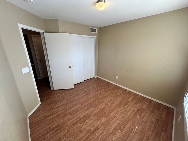 Building Photo - 3Bdm 2.5Ba Avondale Home with a Loft! *NO ...