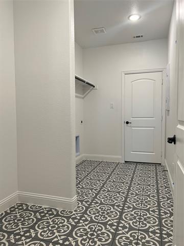 Building Photo - 249 Lillian Ln