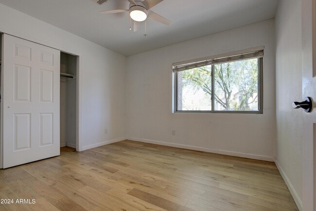 Building Photo - 1945 E Velvet Dr