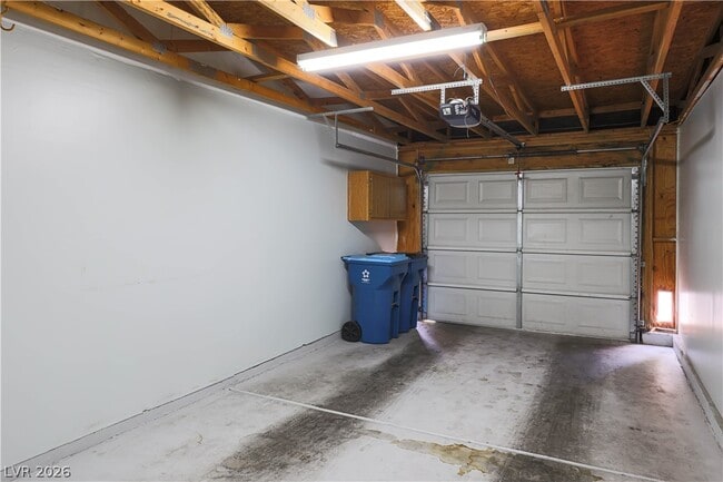 Building Photo - 6750 Del Rey Ave